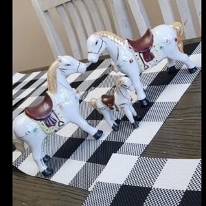 Vintage Set 3 Parade Horses White Ceramic Ponies Gold Paint